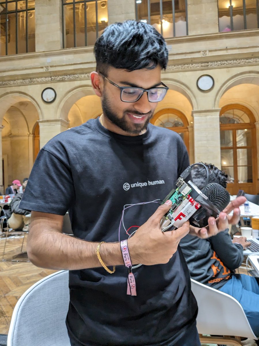 The grand reveal 😲 

In 2 days we built, from scratch, an anti-deepfake microphone and won <a href="/ETHGlobal/">ETHGlobal</a> Paris! 

This product can prove that audio was recorded on real mics and legitimately edited. No deepfakes. No disinformation.

Read more in the post below!