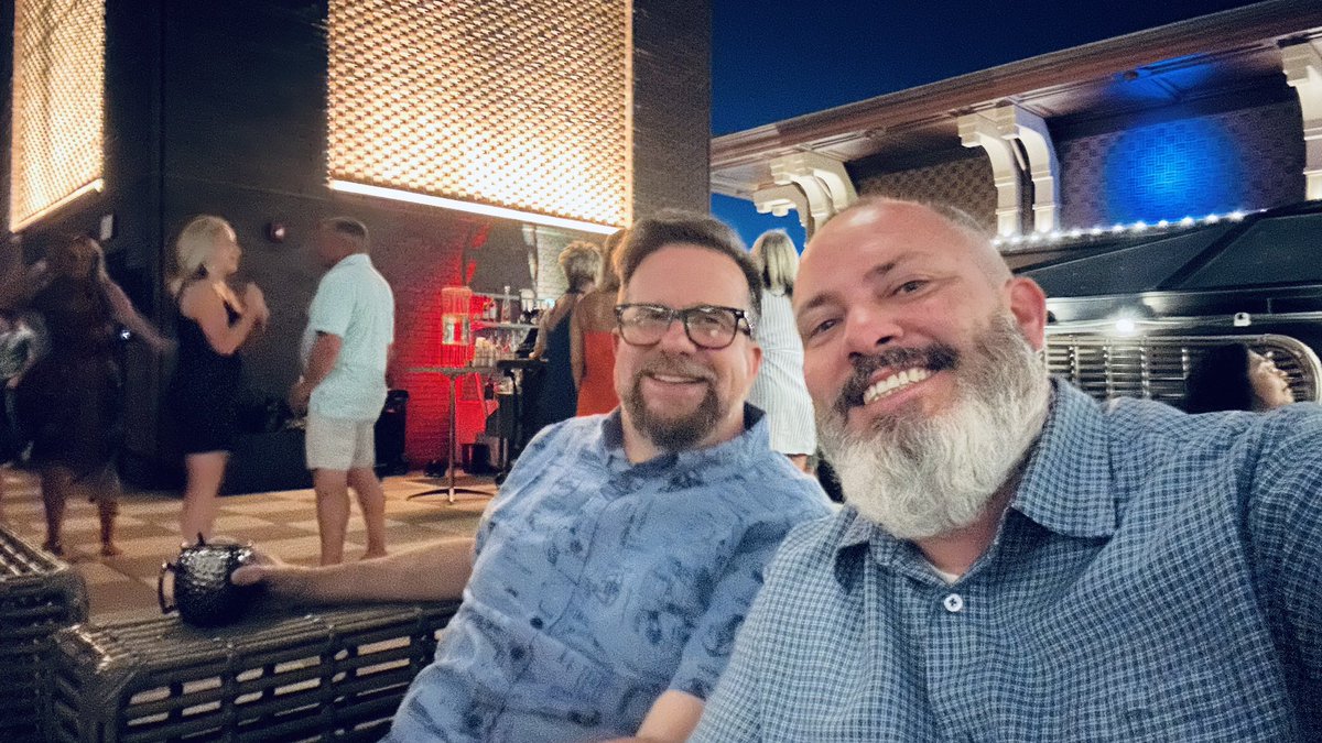 TheRealRoyZ's tweet photo. The rooftop bar at the Hotel Vin in Grapevine was legit. DJ was slapping 90s 🔥🔥🔥. #idontevenlikepeople. #theymademego. #brotherhood. #KSig. #oldfarts. 

FYI: The food at Uncle Julio’s was overrated. 🤷🏻‍♂️ https://t.co/nMNWLWfrgZ