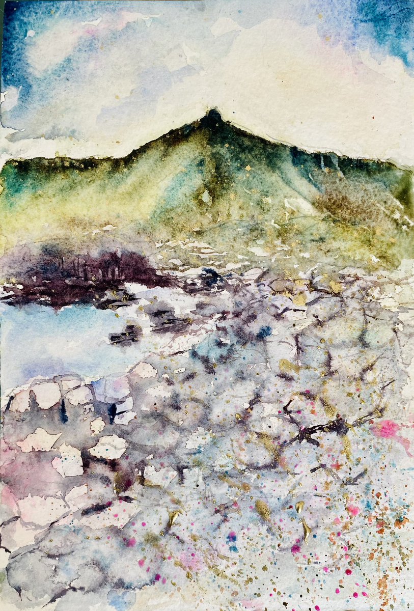 rachaeliza's tweet photo. A Giant Step #giantscauseway #NorthernIreland #Watercolourpainting #art https://t.co/mU8MNF4PBK