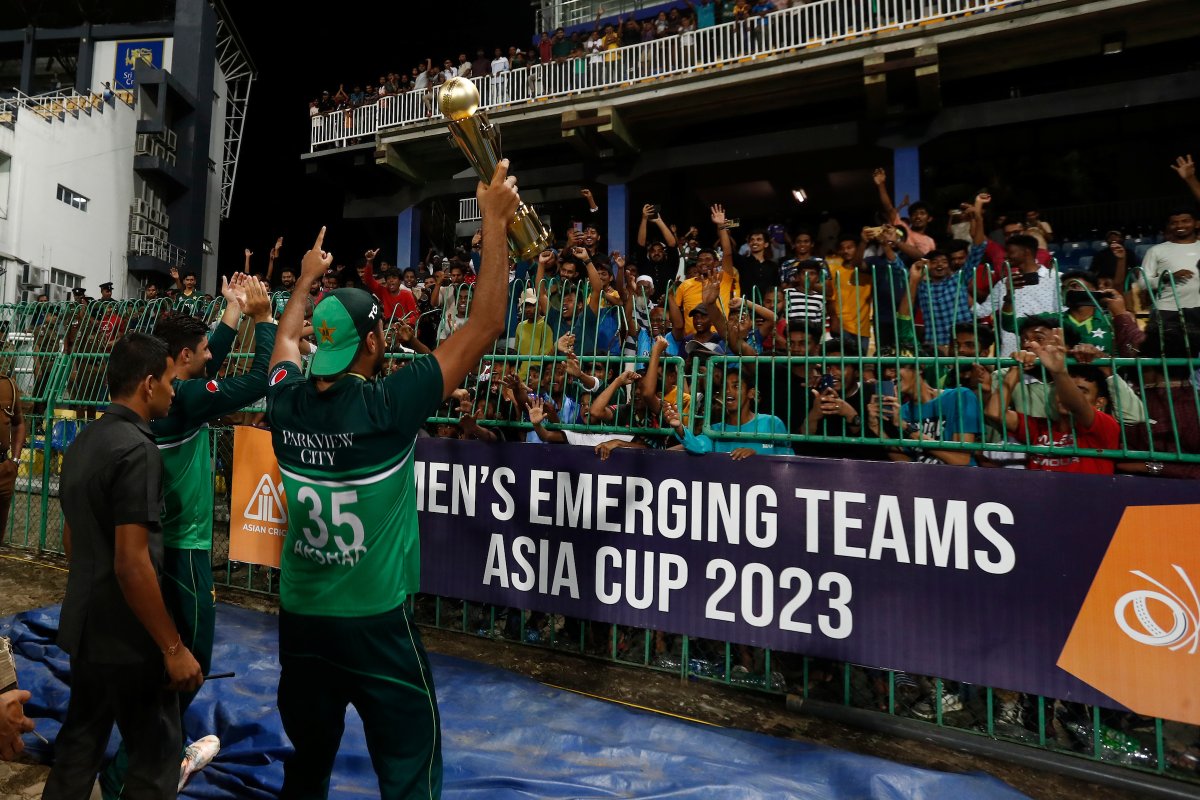 TheRealPCB's tweet photo. A huge thank you to the fans for turning up to Pakistan Shaheens' title win in Colombo today ✨👌

#ACCMensEmergingTeamsAsiaCup | #BackTheBoysInGreen https://t.co/bA9yxUdc3p