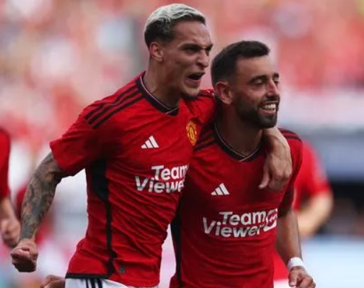 RT @ManUtdMEN: Bruno Fernandes insists Manchester United captaincy won't change him #mufc
https://t.co/IfaJM5s9ie https://t.co/RrujdZIdkF