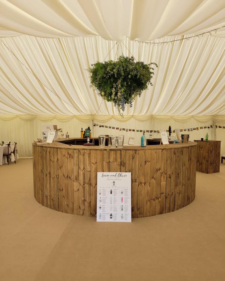 VillageFarm Marquees (@vfmarquees) on Twitter photo Another stunning summer wedding, this time at the beautiful DIY venue, Grand Get-Togethers for Laura and Oliverโs special day ๐ท
It was also the perfect setting for our new, circular, wooden bar made by Tony! Another stunning summer wedding, this time at the beautiful DIY venue, Grand Get-Togethers for Laura and Oliverโs special day ๐ท
It was also the perfect setting for our new, circular, wooden bar made by Tony!