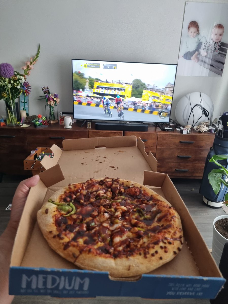 fmalhi_nl's tweet photo. @tourdetietema @BasTietema @dominospizzanl @DominosBE Top. Nog gewonnen ook. Op tijd besteld en we zitten er klaar voor. Bedankt voor het mogelijk maken. Wat een genot! https://t.co/AVJpDeibn8