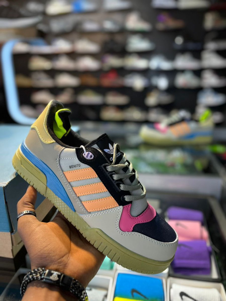 Hartie_B's tweet photo. @FashionzLn My favourite sneaker https://t.co/cbzr1PUpzA