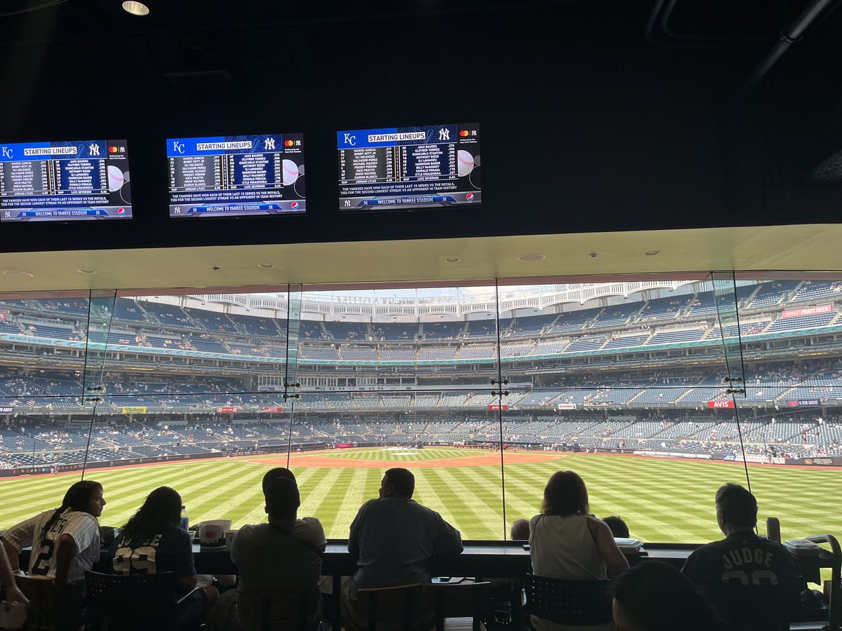 CashCing's tweet photo. RT/LIKE FOR MLB PLAY 👑

72-25 (74%) on all 97 MLB FREE PLAYS
30-8 FREE PLAY RUN🔥🔥

Must be following: @CashCing 

COOKING UP FROM THE PEPSI LOUNGE @Yankees Stadium 🫡
#GamblingTwitter https://t.co/XXz3N9PVj3