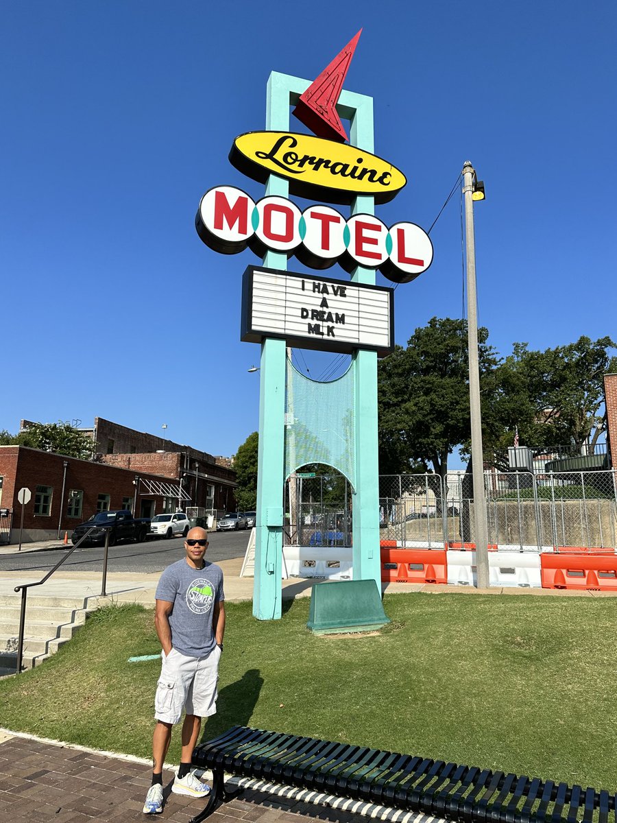 Malachi Ewbank tweet media