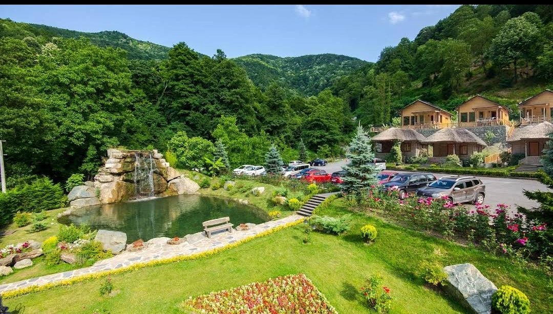 #تركيا  #اسطنبول 
مطعم Istanbuldere Alabalik Evi ب #صابنجة  من مطاعم الاسماك المميزة 

maps.app.goo.gl/arYrFitr3nbh9D…