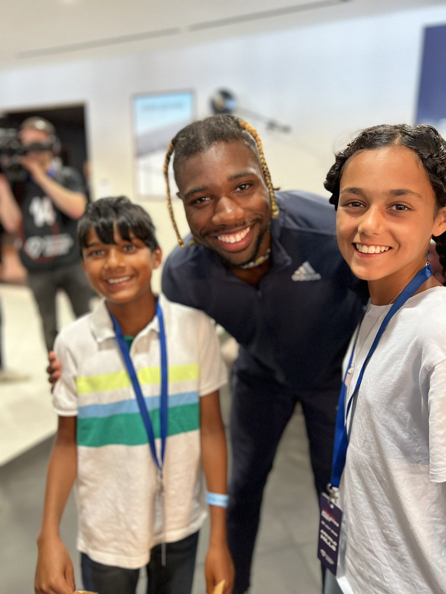 VCBali's tweet image. Brilliant day at @London_DL 
Thank you @LylesNoah, @zharnel_hughes, @RCrouserThrows, @WaydeDreamer and Femke Bol. You made my kids’ day 👍🏽👍🏽. Good luck in Budapest!