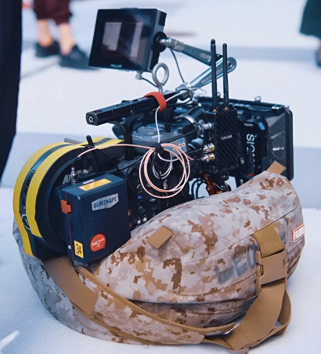 laruefilms's tweet image. Maybe so #ready #filmmakingtime