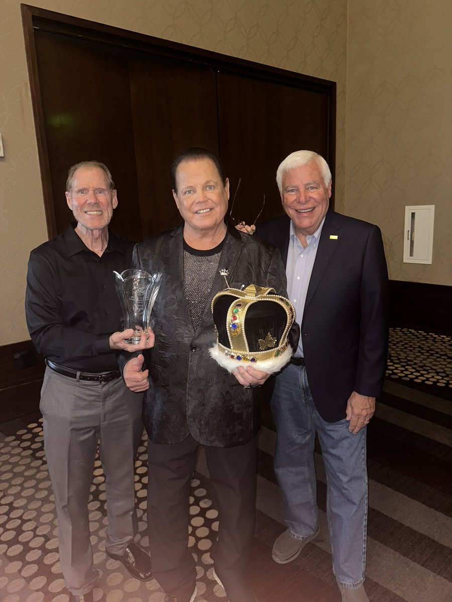 JerryJCalhoun's tweet photo. We had a wonderful time at the Tennessee Sports Hall of Fame.  Another outstanding award for Jerry winning the Pat Summitt Lifetime Achievement Award, definitely well deserved. https://t.co/gEXcWtHry9