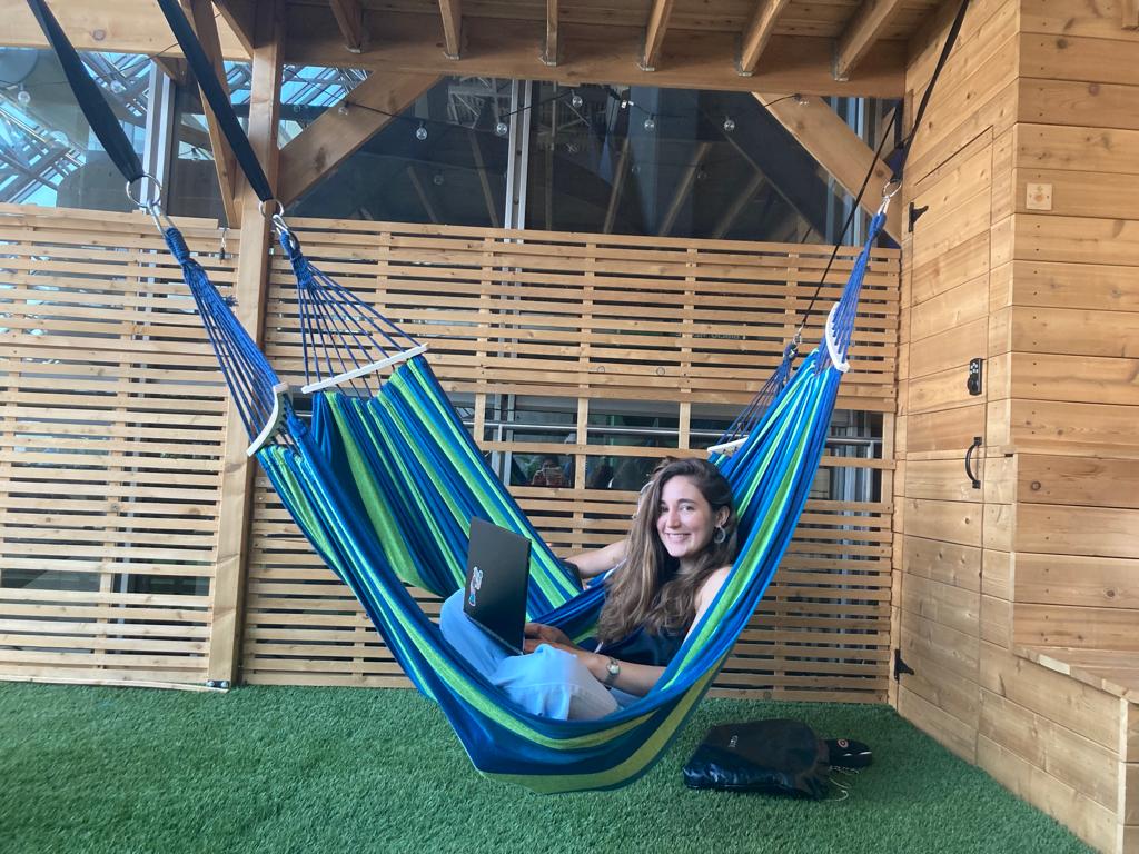 Literally hung up on neuroscience 🧠🤪 Unusual spots from where to work on new drafts at #OHBM2023