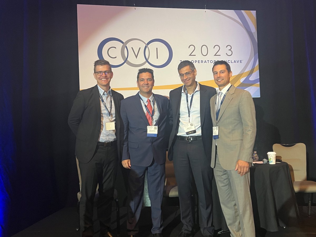HAEQuebec's tweet image. Great conference, #CVI2023! Thank you Drs. Sorajja, @‌philgenereuxmd,  Sathananthan and @‌bapat_savrtavrfor the excellent review of #SavvyWire ViV, and Drs. @‌esbrilakis, @eshlof, and Marmagkiolis for sharing your insights on the value of #OptoWire for complex PCI procedures