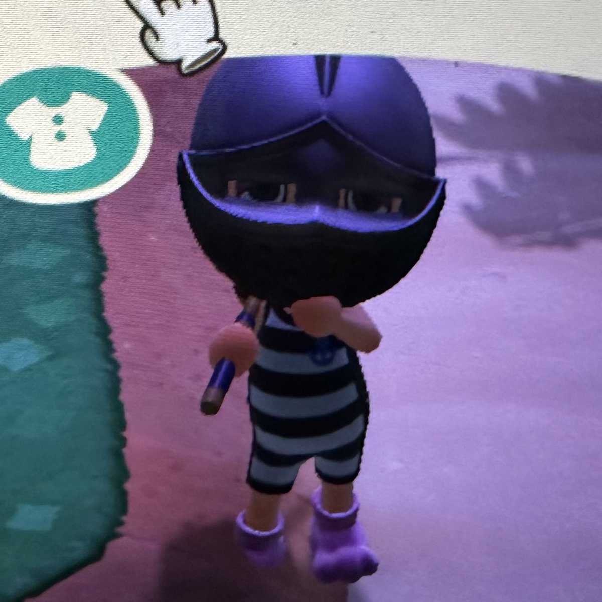 อัศวิน                    อัศวินเหมือนกันแต่พุงป่อง