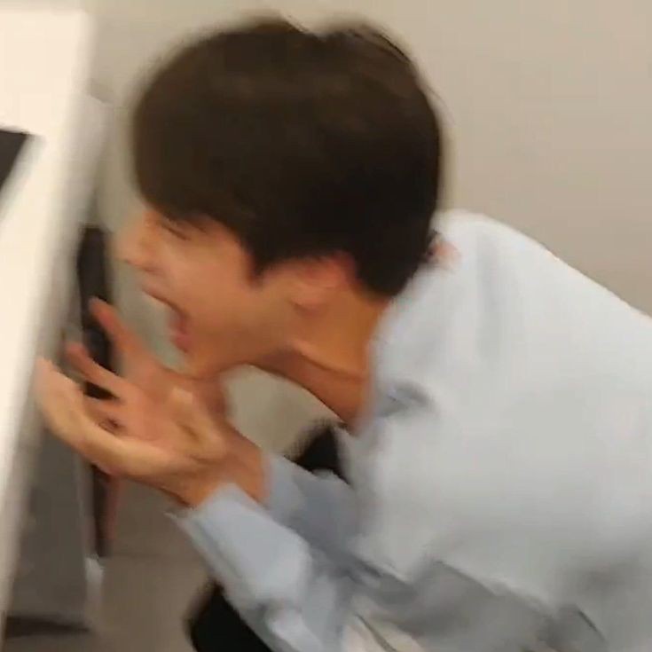 WHATTTT THE FORKKKKKK
WHY IS THAT JADU TONA NOT OUT