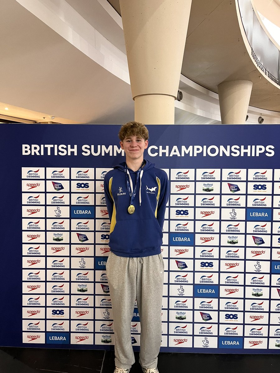 Medal Alert‼️
Gabriel Shepherd gets Gold🥇 in the 14/15 Yrs 200m Freestyle
#AboveAllATeam 
#LeedsCityCouncilSTS 
#SEPerformanceCentre🏴󠁧󠁢󠁥󠁮󠁧󠁿 
#LEEDS🟡🔵