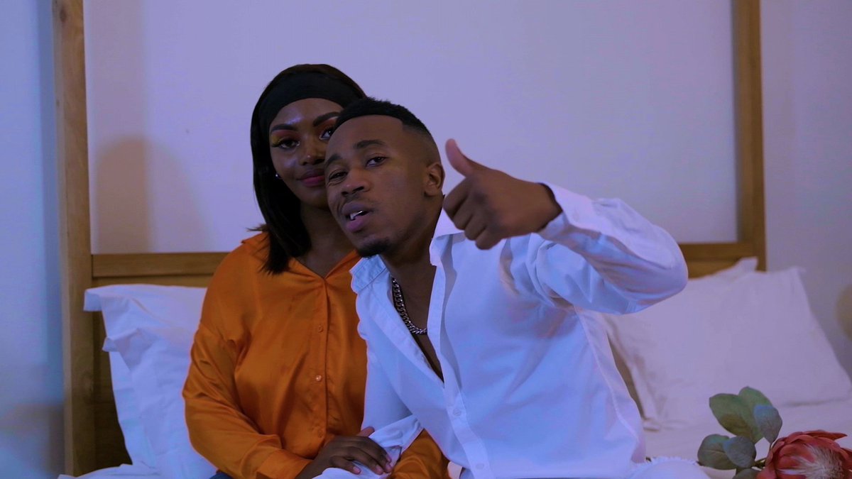 mabarela_RSA's tweet photo. Uthando music video is available on YouTube

https://t.co/yTAAIqDFbd https://t.co/r7xnpEE42o