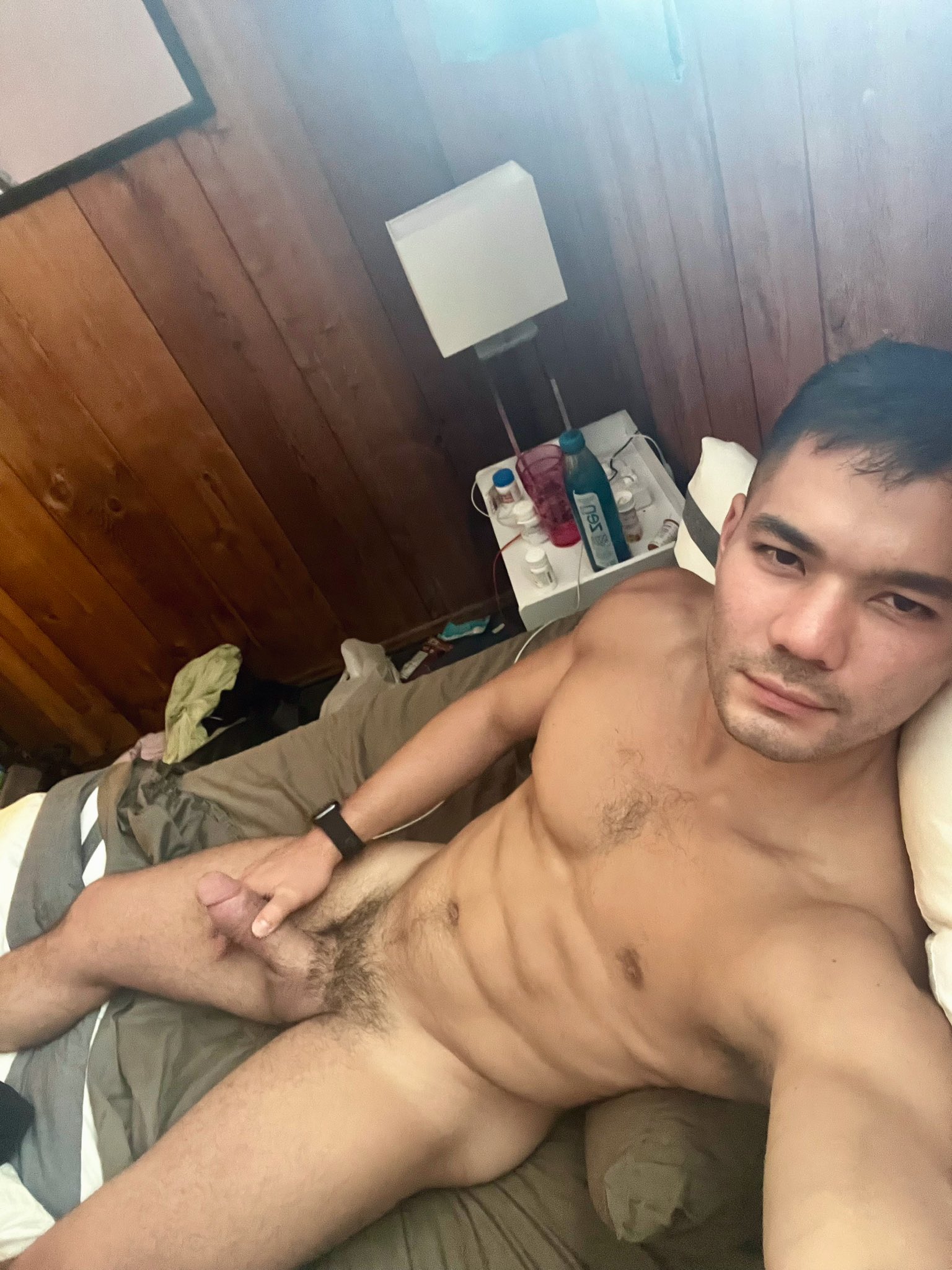 need to get my dick wet. fucked so many holes this weekend but haven’t cum yet. https://t.co/9bipIMivDH