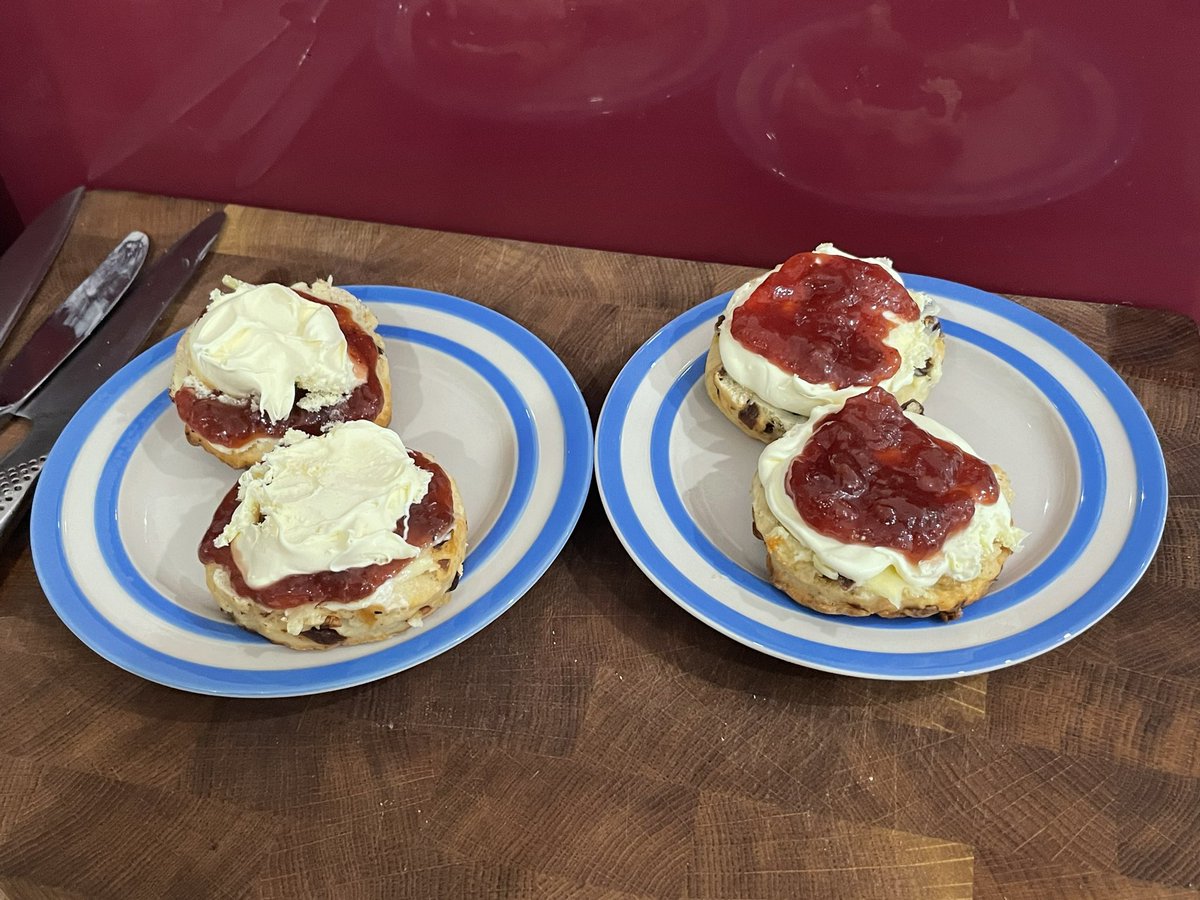 Cream_first's tweet photo. @pasty_muncher @Jam_First @sensoryacuity @AllanGPaterson @Bickiebeej @Boconnocsteam @CornishSteam No, it wouldn’t. Both options “work”, it’s just a preference

Exhibit A - the defence rests https://t.co/dGm1s3GlN2