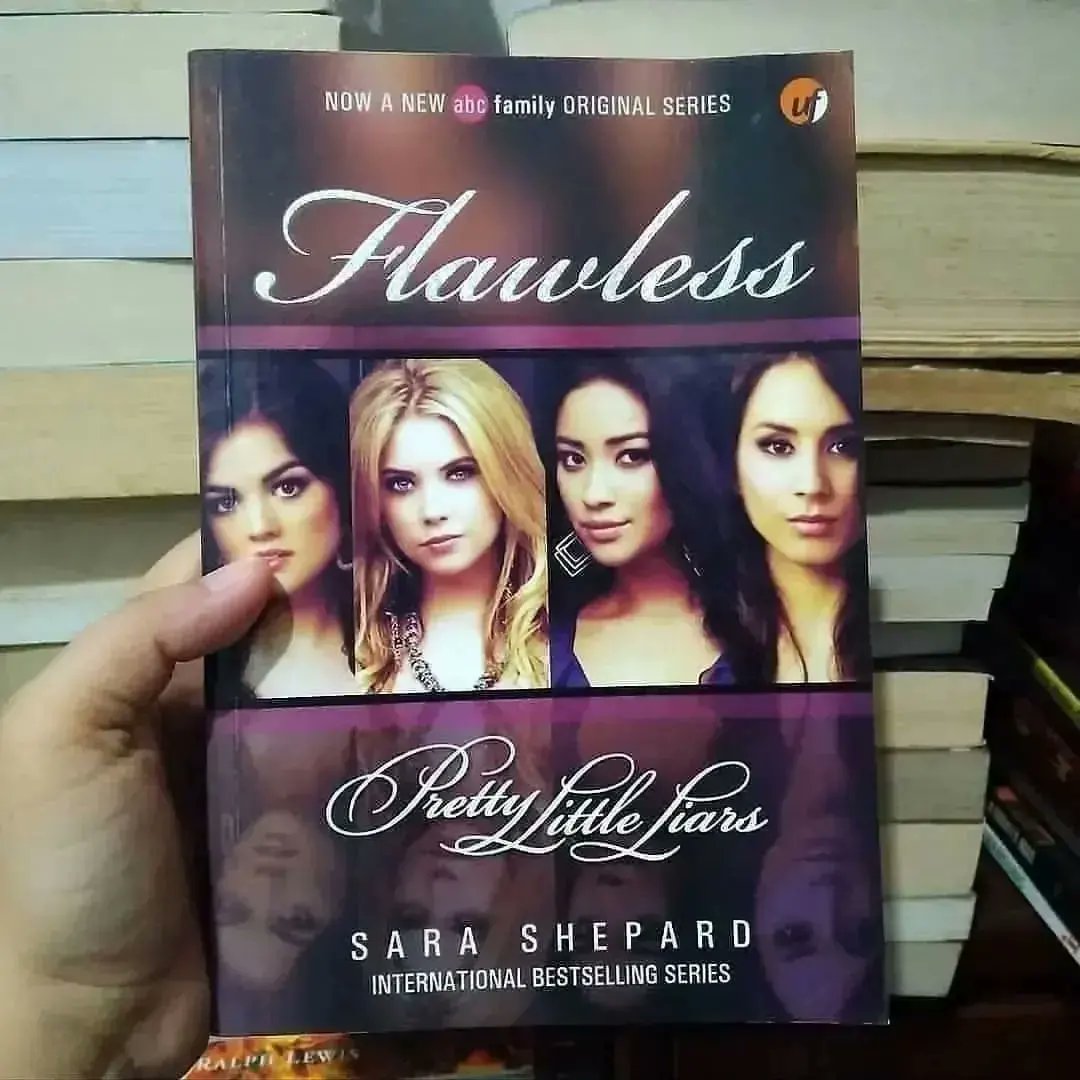 ynzpenjualbuku's tweet image. Rp. 18.000,-

Pretty Little Liars Series: #2 Flawless
Sara Shepard
Ufuk Fiction
2012
433 halaman
Rp. 25.000,-

#prettylittleliars #prettylittleliarsflawless #sarashepard