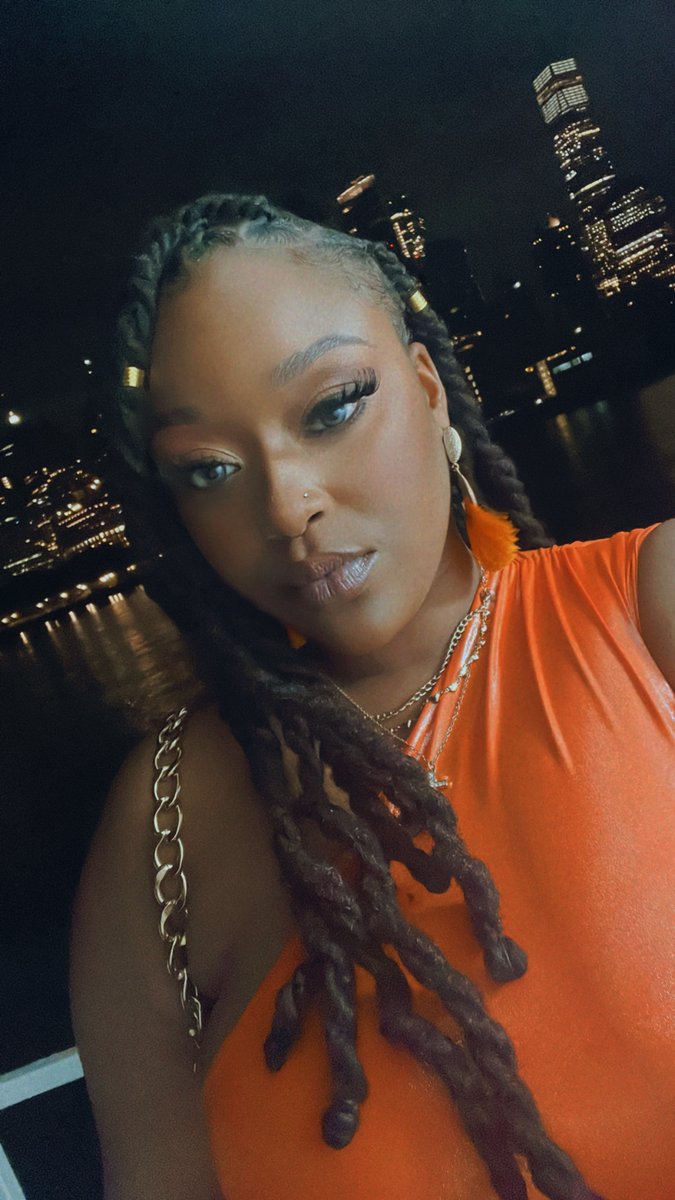 NYC Boatride
ProDomme Ebony #Mistress BDSM &amp; Kink Specialist
#pegging princess