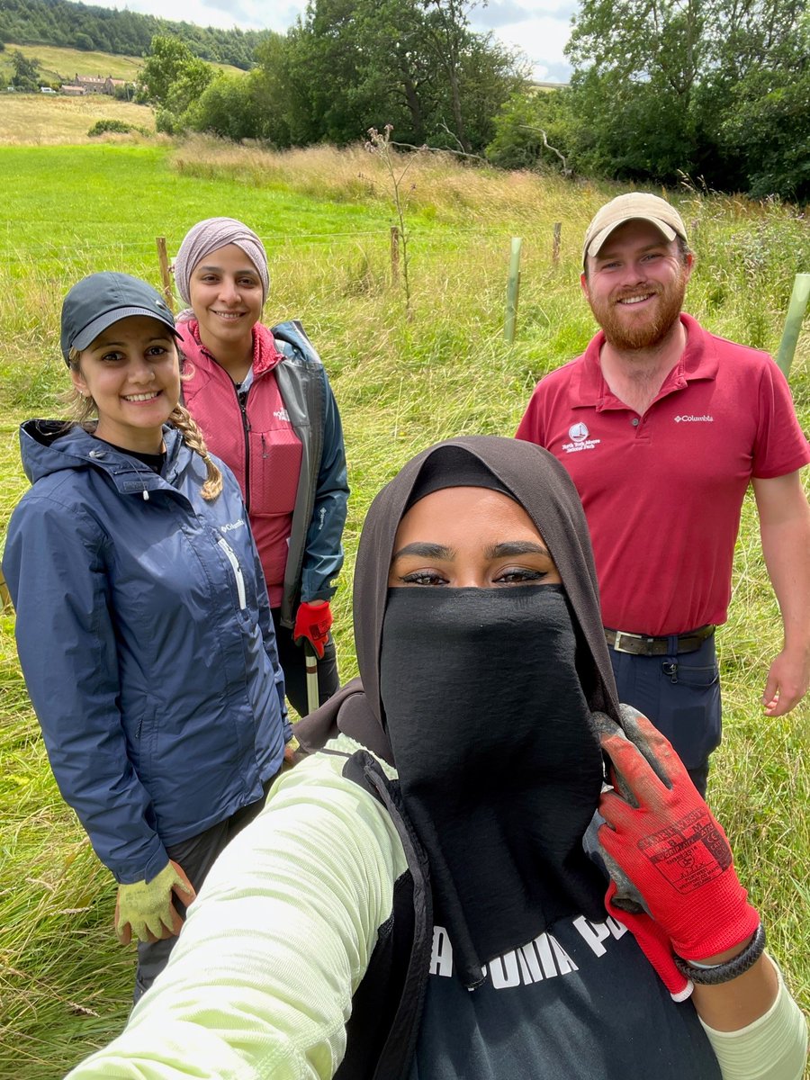 North York Moors NP (@northyorkmoors) on Twitter photo Many thanks to members of Wanderlust Women who recently joined us on a tree maintenance task!
The Wanderlust Women is an initiative born out of the need to normalise Muslim women exploring and being visible in the great outdoors. More 👇
thewanderlustwomen.co.uk
📷<a href="/amiraaaa_p/">Amira The Wanderlust</a> Many thanks to members of Wanderlust Women who recently joined us on a tree maintenance task!
The Wanderlust Women is an initiative born out of the need to normalise Muslim women exploring and being visible in the great outdoors. More 👇
thewanderlustwomen.co.uk
📷<a href="/amiraaaa_p/">Amira The Wanderlust</a>