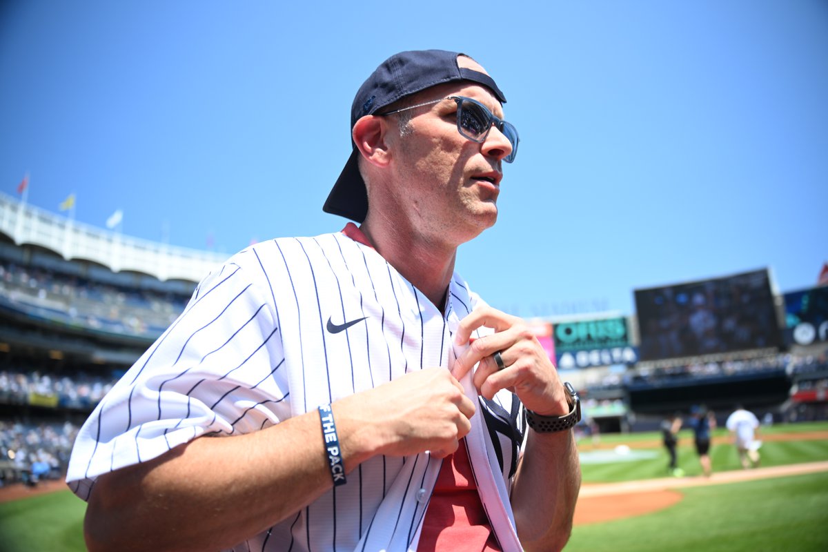 New York State of Mind for our guy @dhurley15 #HU5KIES | @Yankees
