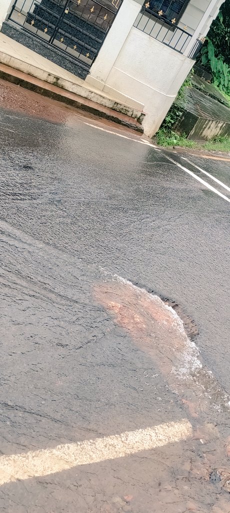 Alex (@lxwonderland) on Twitter photo A cyclist lost balance over this rainwater-filled pothole and fell at Siolim (Sodiem) at Pilimbi on Sun (23-Jul) 11am. Will #PWD fill #potholes on this stretch. Don't wait for people die due to these killer craters? <a href="/DrPramodPSawant/">Dr. Pramod Sawant</a> <a href="/BJP4Goa/">BJP Goa</a> <a href="/goacm/">CMO Goa</a> ,<a href="/nileshcabral/">Nilesh Cabral</a> <a href="/manojparab9/">manoj parab</a> A cyclist lost balance over this rainwater-filled pothole and fell at Siolim (Sodiem) at Pilimbi on Sun (23-Jul) 11am. Will #PWD fill #potholes on this stretch. Don't wait for people die due to these killer craters? <a href="/DrPramodPSawant/">Dr. Pramod Sawant</a> <a href="/BJP4Goa/">BJP Goa</a> <a href="/goacm/">CMO Goa</a> ,<a href="/nileshcabral/">Nilesh Cabral</a> <a href="/manojparab9/">manoj parab</a>