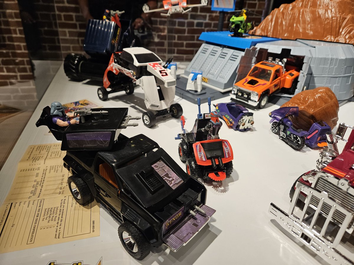 MTMTEReviews's tweet photo. Grew up a child of the 80's and M.A.S.K. forever holds a special place in my nostalgic heart. Was a trip down memory lane seeing these at the @HasbroPulse Vault at #SDCC2023 https://t.co/J2Iw5s3Gja