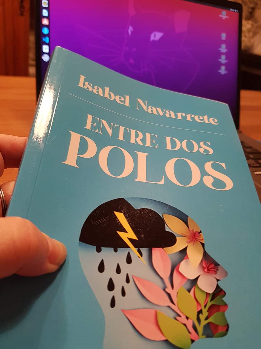 mariantocv's tweet photo. Primera lectura del verano. El caminar de una amiga sobre su cinta de Moebius #bipolaridad https://t.co/pV28DXtqRX