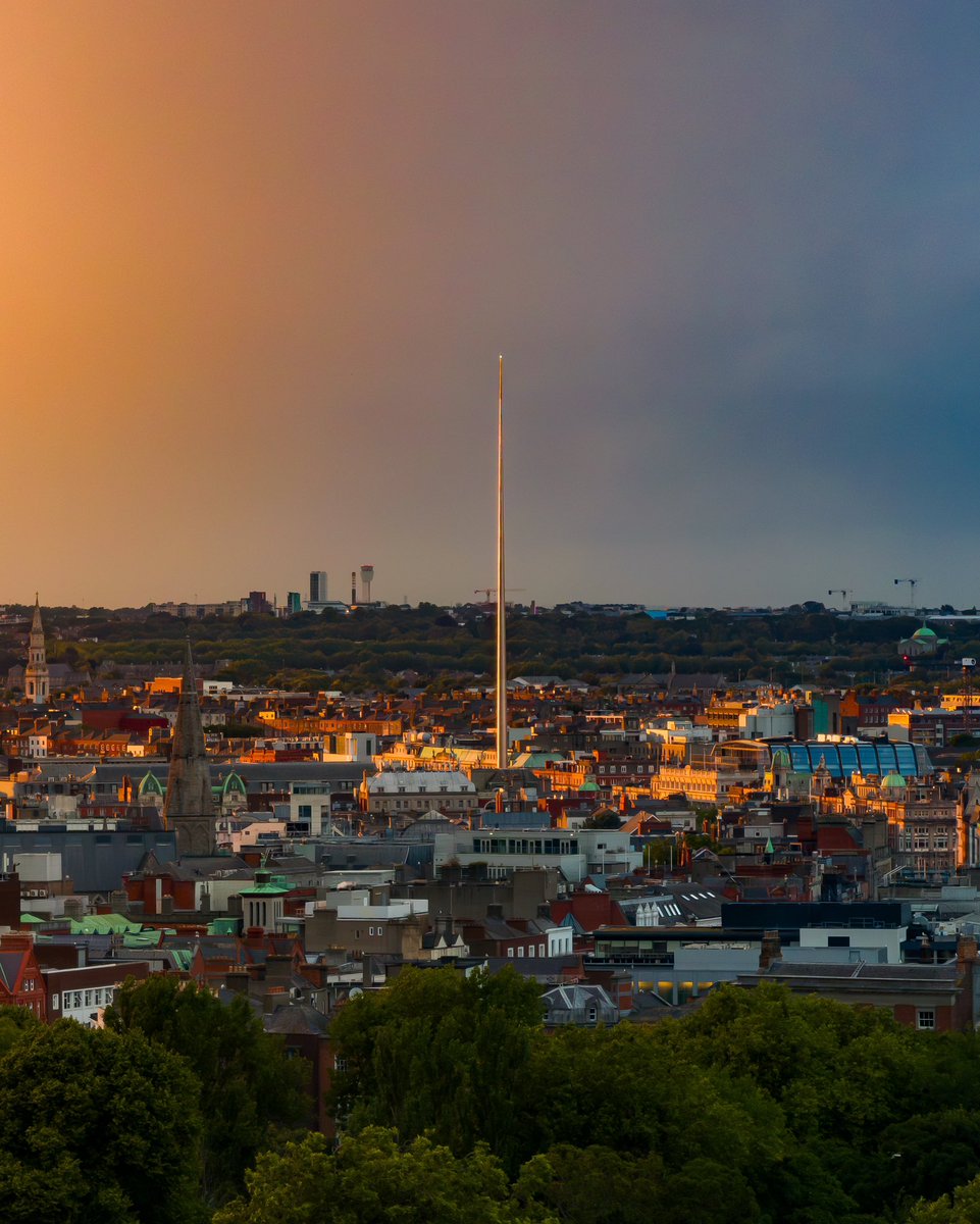 aerial_ie's tweet photo. One minute it’s a monsoon, the next a glorious sunset! Nothing like an Irish Summer ☀️🌧️  #dublin https://t.co/wnPfPyEb8H