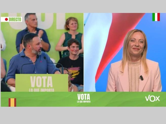 gadlernertweet's tweet photo. A quanto pare gli spagnoli sono meno creduloni degli italiani. Alle elezioni va peggio di tutti #VOX cui non hanno giovato i comizi urlati della sorellina italiana @GiorgiaMeloni #Spagna https://t.co/y1NenTGzuX
