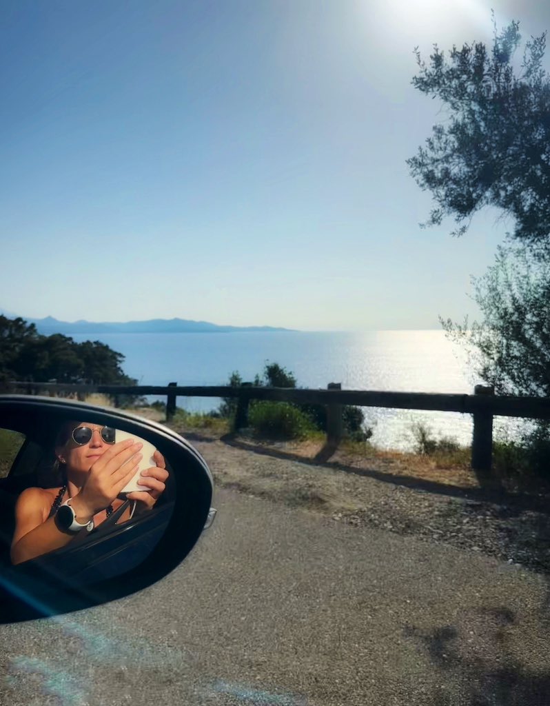 beatrice_34_2B's tweet photo. Je ne me lasse pas de ces paysages 😍

#MovingPhoto https://t.co/VwZDuUYroT