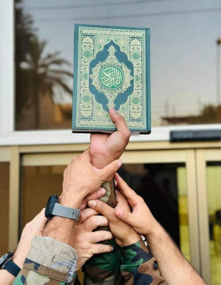 seyyed_ahmed's tweet photo. از قرآن سوخته نور بلند می‌شود 
از تنور خولی بپرس... https://t.co/l21oHKcpcn