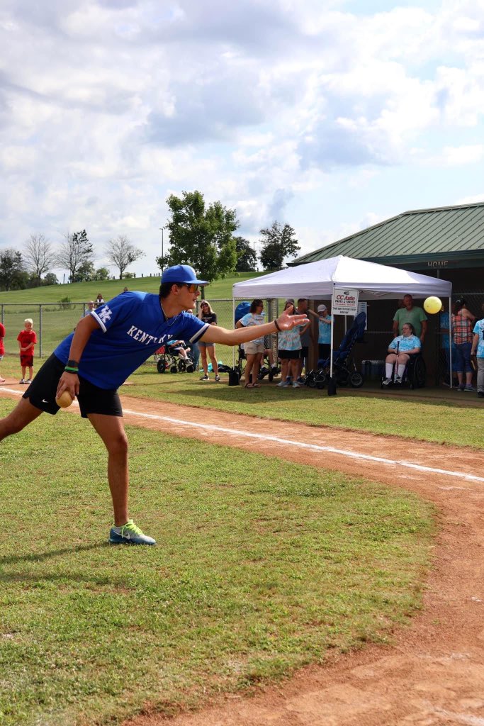 Evan Hart tweet media