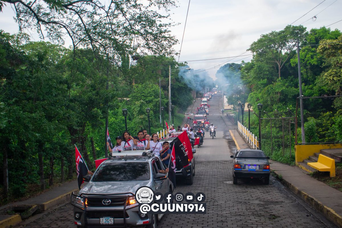 cuununan's tweet photo. Diana universitaria en conmemoración del 64 aniversario de la gesta heroica de nuestros héroes y mártires del 23 de julio de 1959.

#23J1959 
#6423SiempreMasAlla 
#CUUN1914 https://t.co/p3Opy4cpBs