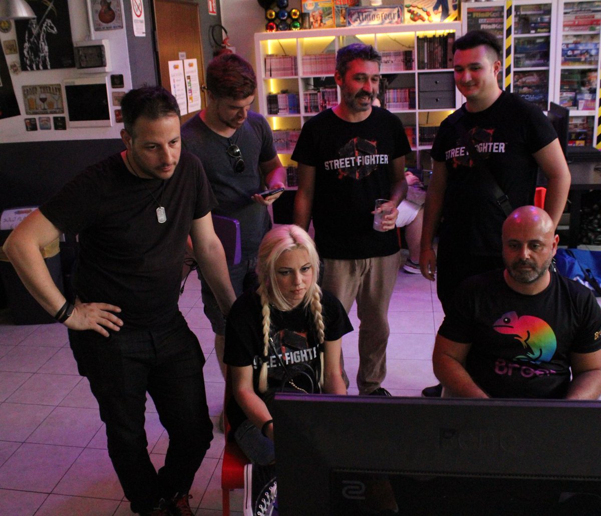 RedLineFight's tweet photo. Un'altra grande giornata di #SF6 in quel di Milano al Nemiex, grazie a tutti! 🥰

Another great #SF6 meetup in Milan at Nemiex Club, thanks everybody for coming! 🤩 https://t.co/O4sQx23J5I