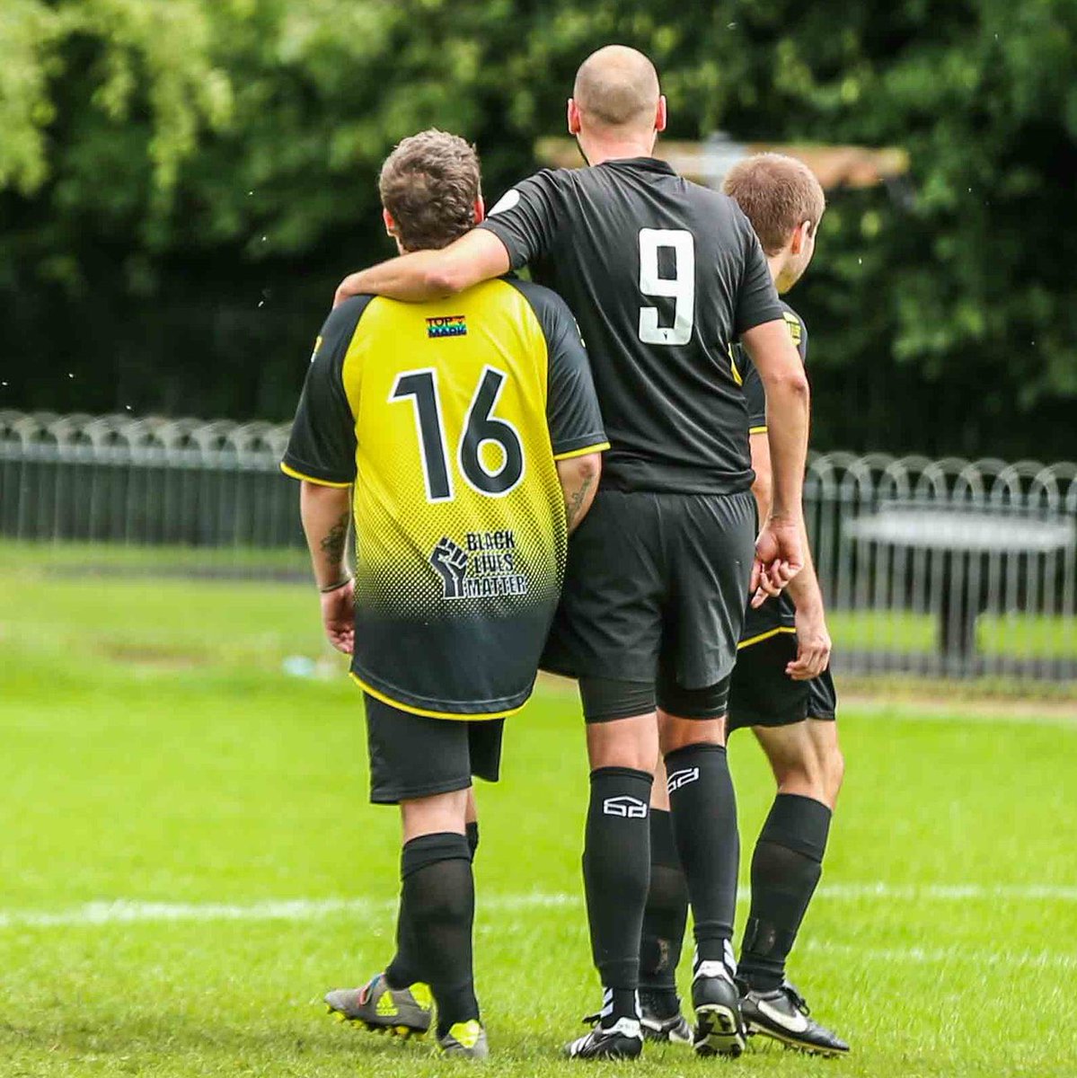 DelwynDerrick's tweet photo. It's worth coming out of retirement once a year to share the pitch with great friends. I love and respect these two men in equal measure. Old friends and new, Tiago who's stood at my side since the day we started @fc_bellevue and Dave, who started @wrexhampolicefc  💛 https://t.co/2gqT5XKhEQ