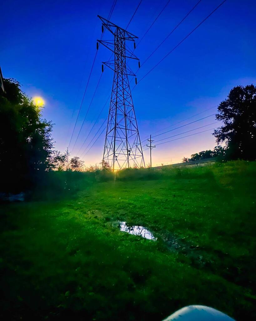 One at sunset. instagr.am/p/CvDK90eupzo/