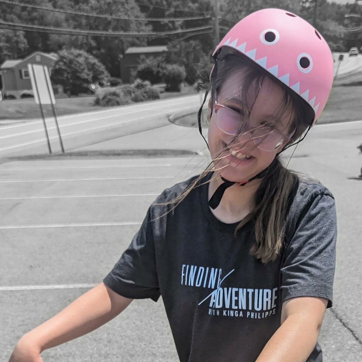 nickinpgh's tweet photo. We're Finding Adventure by practicing riding bikes today!

#findingadventure 
#sundayfunday 
#sunday 

@VeryLocalPGH 
@verylocaltv https://t.co/J3pGpKgjlG