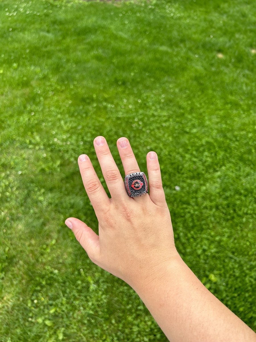 Emma Leonard tweet media