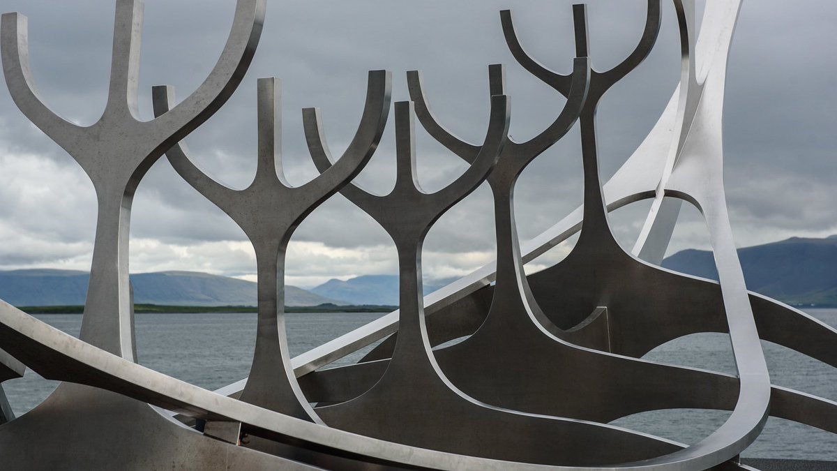 jcano007's tweet photo. La Sun Voyager en Reykjavík.
Un escultura tipo barco vikingo, tributo a los sueños no descubiertos y la promesa de un nuevo día. #SunVoyager #Reykjavik #Iceland 🇮🇸 https://t.co/0Ejw1gqNr0