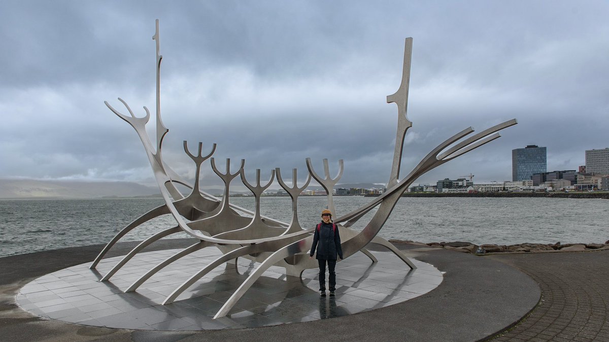jcano007's tweet photo. La Sun Voyager en Reykjavík.
Un escultura tipo barco vikingo, tributo a los sueños no descubiertos y la promesa de un nuevo día. #SunVoyager #Reykjavik #Iceland 🇮🇸 https://t.co/0Ejw1gqNr0