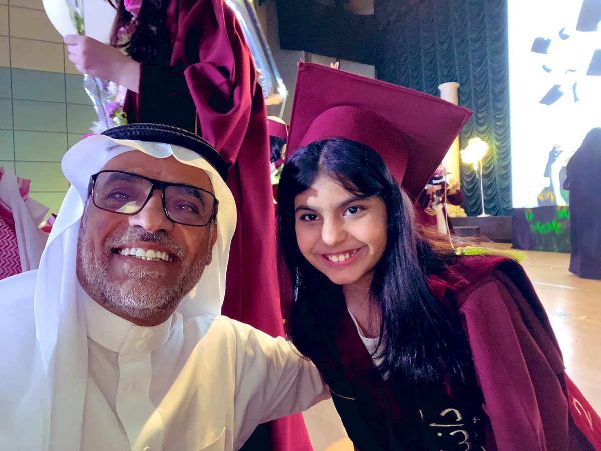 abuabat's tweet photo. ما شاء الله تبارك الله ، الف مبروك يا دانيه التخرج من المرحلة الابتدائية الى المتوسطه، مدارس التربية النموذجية ، القسم الدولي. عقبال ما نبارك لك بالشهادات العليا وفقك الله واسعدك في الدنيا والاخره❤️. https://t.co/dplWeWGm5c