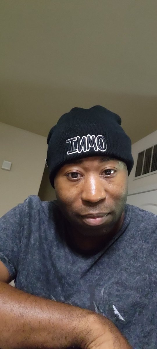 Look what came in the mail! Got the beanie from one of my favorite creators <a href="/InfernoOmni/">Omni ☕️</a>