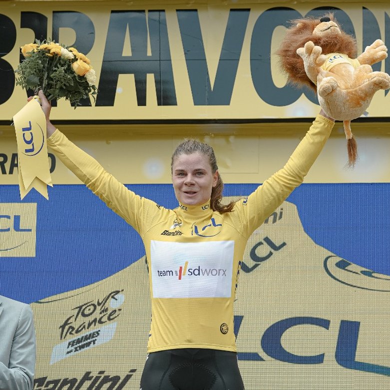 Le Tour de France Femmes avec Zwift (@letourfemmes) on Twitter photo 💛 RT & follow for a chance to win a 🇧🇪<a href="/LotteKopecky/">Lotte Kopecky</a> Yellow Jersey with @Santini_SMS
💛 RT & follow pour tenter de remporter un Maillot Jaune dédicacé par 🇧🇪<a href="/LotteKopecky/">Lotte Kopecky</a> avec @Santini_SMS
#TDFF2023 #WatchTheFemmes l <a href="/GoZwift/">Zwift</a> 💛 RT & follow for a chance to win a 🇧🇪<a href="/LotteKopecky/">Lotte Kopecky</a> Yellow Jersey with @Santini_SMS
💛 RT & follow pour tenter de remporter un Maillot Jaune dédicacé par 🇧🇪<a href="/LotteKopecky/">Lotte Kopecky</a> avec @Santini_SMS
#TDFF2023 #WatchTheFemmes l <a href="/GoZwift/">Zwift</a>