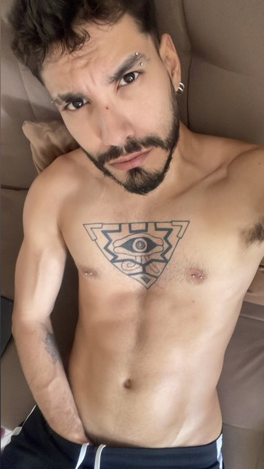 Acá tocándome las webas. https://t.co/qEj13U94VW