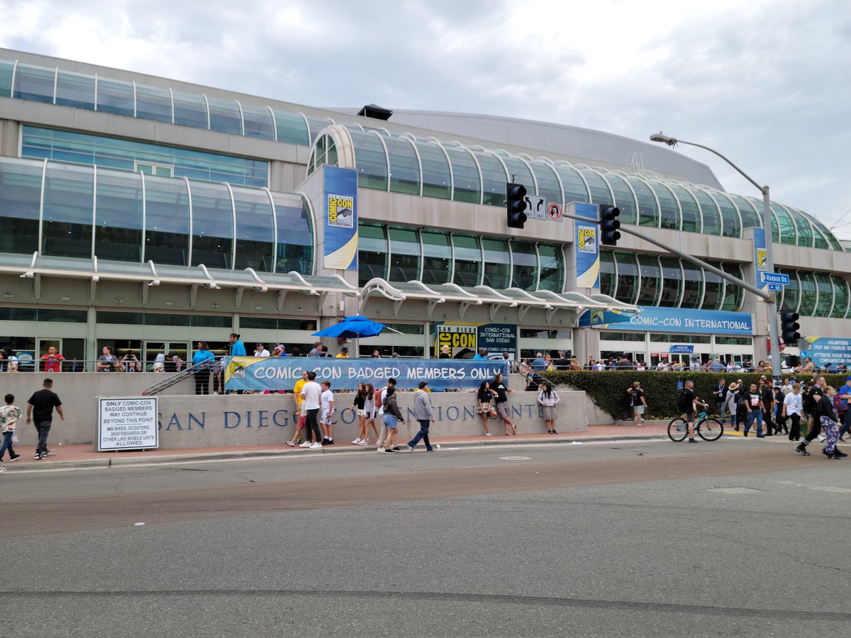 Time to head home! It's been a... strange #SDCC this year. See you next year!!