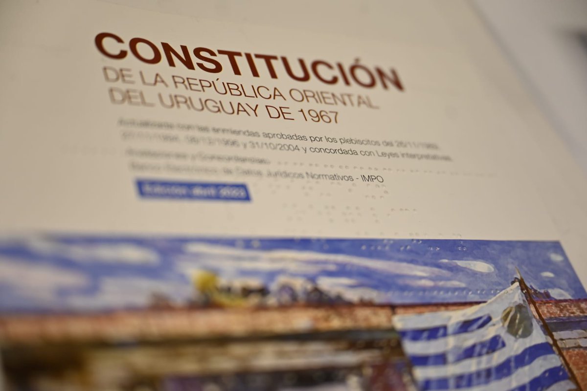 Uruguay a través del Impo tendrá la Constitución de la República escrita en braille grupormultimedio.com/uruguay-a-trav…