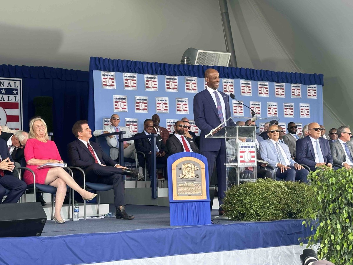 baseballhall's tweet photo. “I encourage you, whatever your dream is, to never give up.”

Once cut from his high school baseball team, Fred McGriff reflects on his Hall of Fame career. #HOFWKND

(Milo Stewart Jr./National Baseball Hall of Fame and Museum) https://t.co/09A2n0fKpn