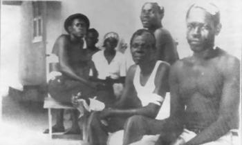 TonelHebdo's tweet photo. 23 Juillet 1987-23 Juillet 2023
36 ans du massacre de Jean Rabel. Certains grands "dons" de la région avec la complicité des chefs de section Macoute massacrèrent 139 paysans du groupement "Tèt Ansannm" qui réclamaient du crédit agricole,la fin des exactions sur leur terre...1/2 https://t.co/u5ZAGlJabF